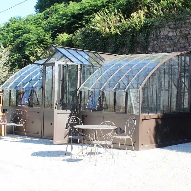 Serre à l'ancienne MIRABEAU largeur 3.70 m sur muret